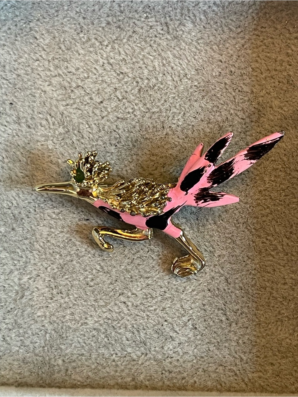 Vintage road runner brooch